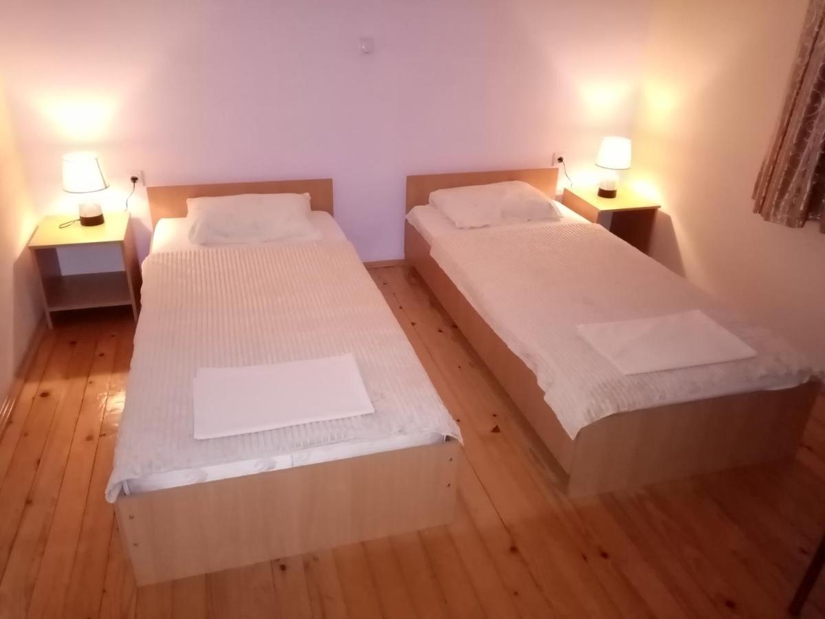Mateski Guest House Охрид Екстериор снимка