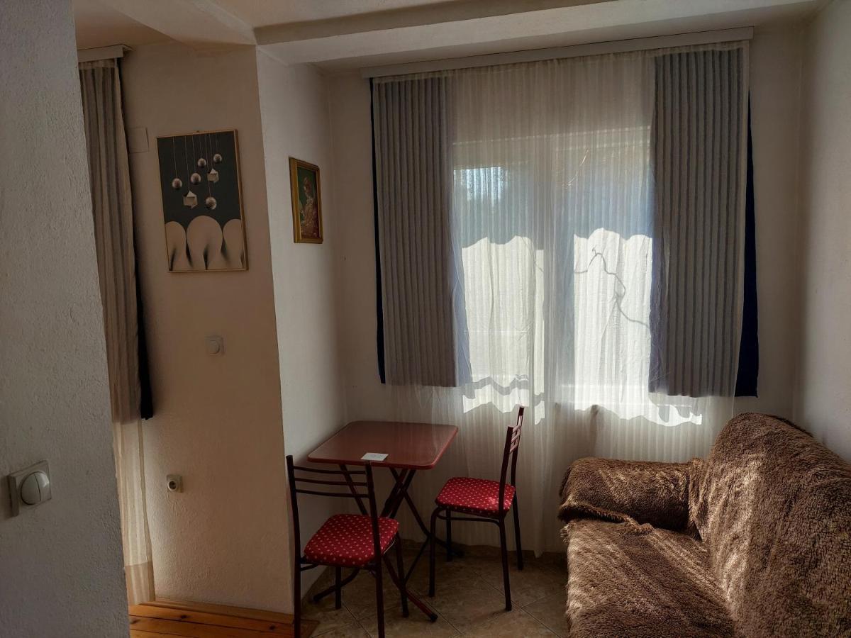 Mateski Guest House Охрид Екстериор снимка
