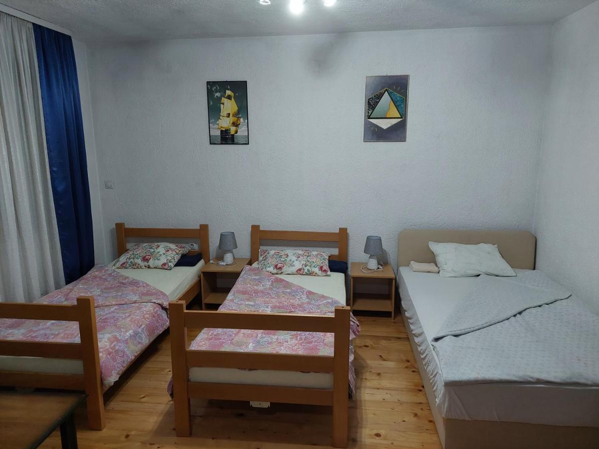 Mateski Guest House Охрид Екстериор снимка