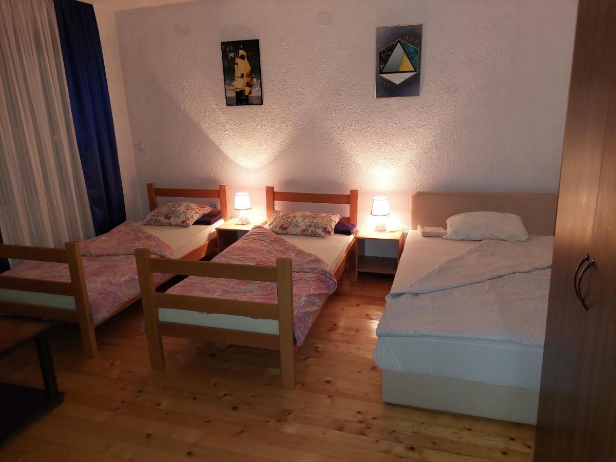 Mateski Guest House Охрид Екстериор снимка