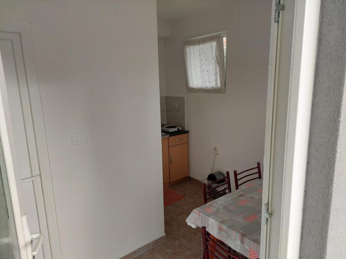 Mateski Guest House Охрид Екстериор снимка
