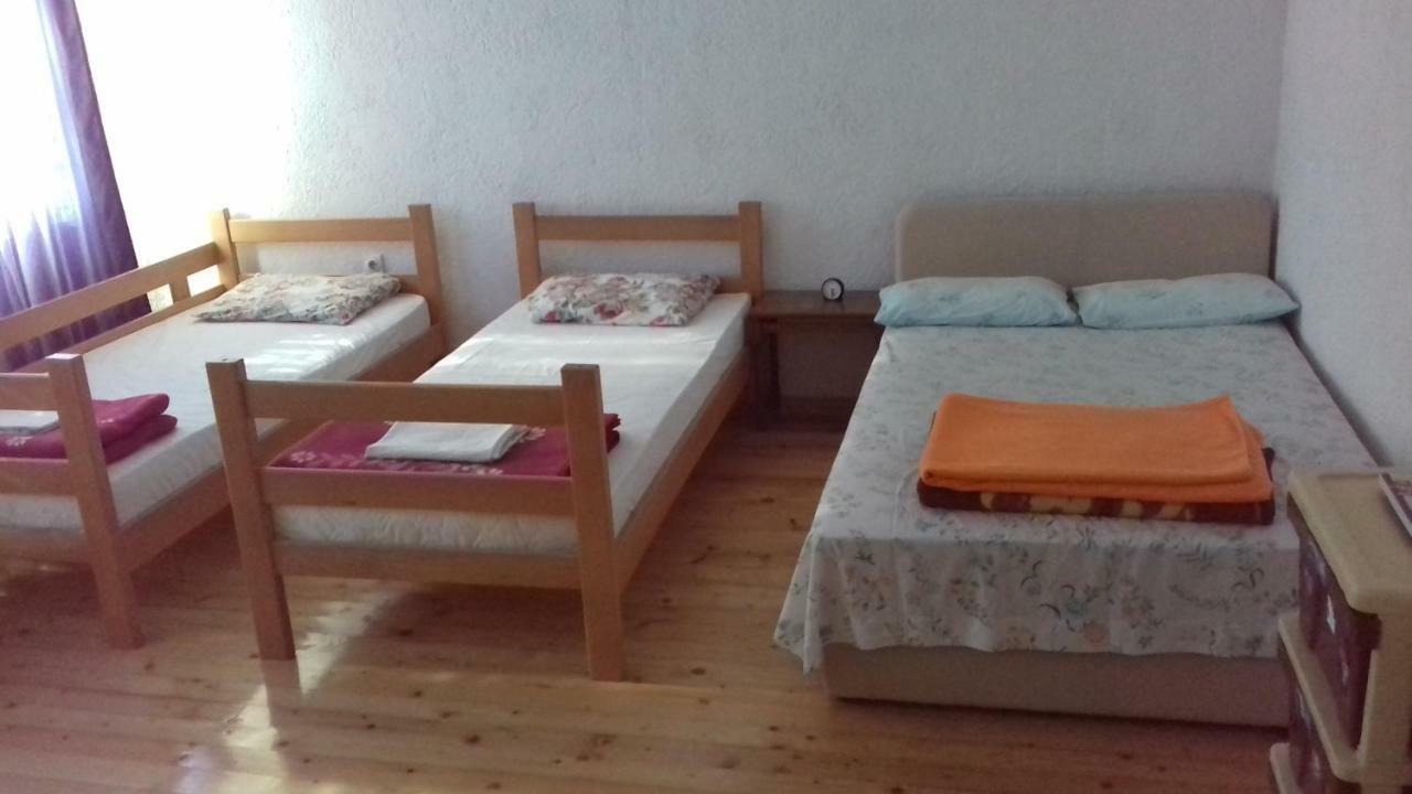 Mateski Guest House Охрид Екстериор снимка